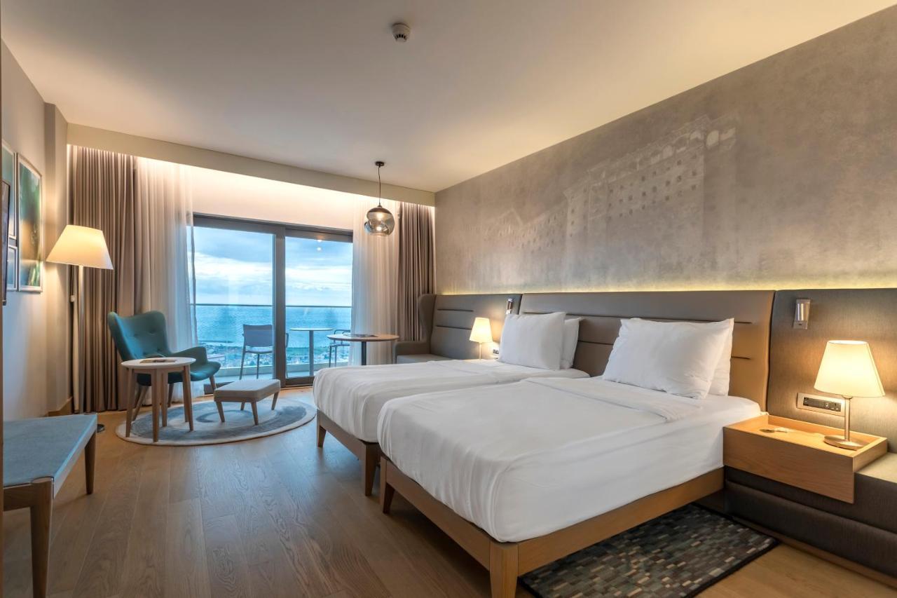 Radisson Blu Hotel Trabzon Buitenkant foto Deluxe Ocean View