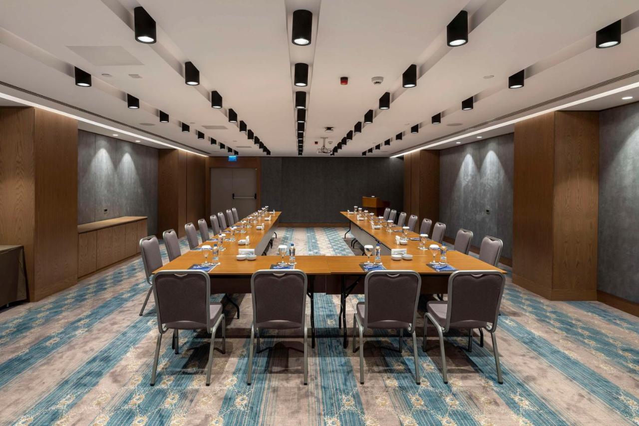 Radisson Blu Hotel Trabzon Buitenkant foto Meeting room